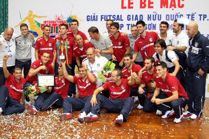 Kết thúc giải, tuyển Futsal Italia đăng quang ngôi vô địch.